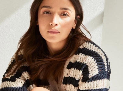 all lines were crossed alia bhatt lashes out at paparazzi secretly clicking and leaking her photos all lines were crossed alia bhatt lashes out at paparazzi secretly clicking and leaking her photos