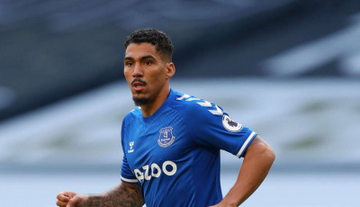 Allan a \'defender\'s dream\', says Everton team mate Keane | The Express Tribune