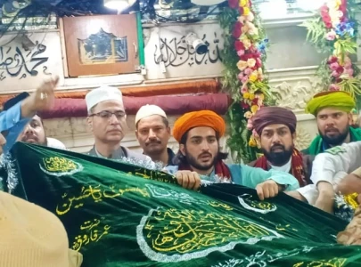 pakistani devotees attend khawaja allauddin sabir s urs in india pakistani devotees attend khawaja allauddin sabir s urs in india