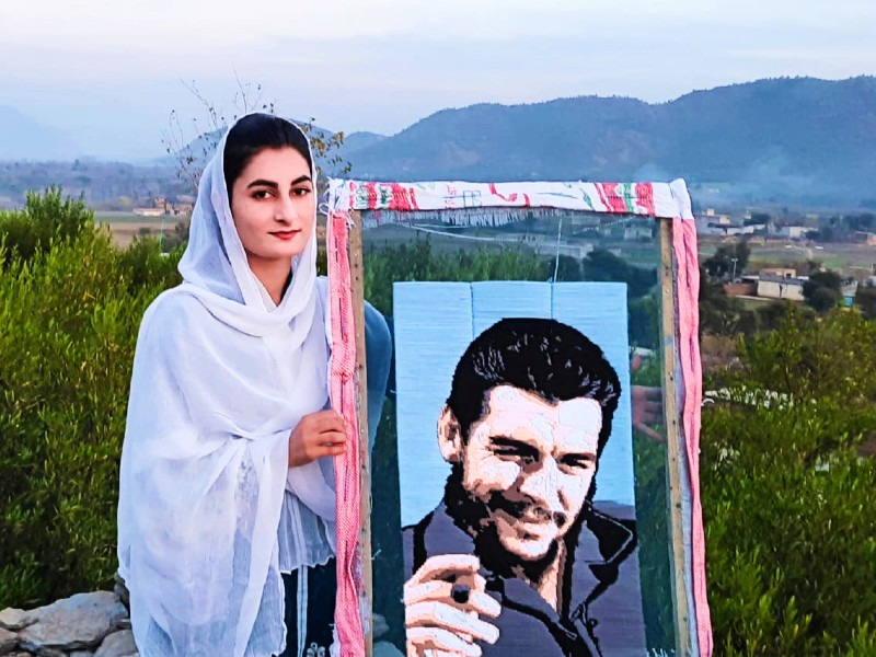 meet the girl from malakand who masters never before tried art