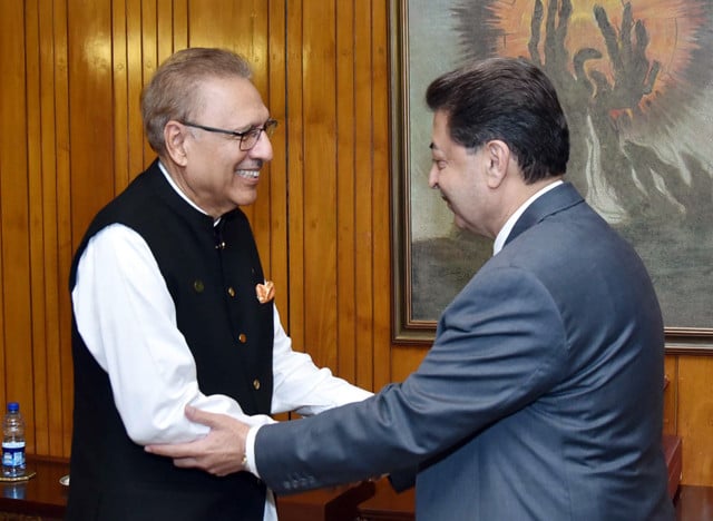 cec sikandar sultan raja meets president dr arif alvi at aiwan e sadr in islamabad on november 2 2023 photo pid file