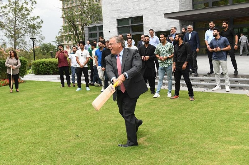 Ambassador Blome participated in an impromptu cricket demonstration with members of the National Team. PHOTO: EXPRESS