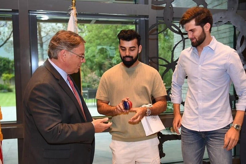 Ambassador Blome presented the Pakistani cricket team members a commemorative embassy cricket ball. PHOTO: EXPRESS