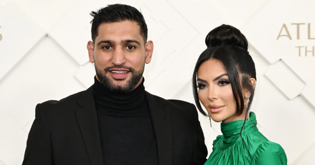 amir khan says he was provoked by women who slipped into his dms in an apology to faryal makhdoom amir khan says he was provoked by women who slipped into his dms in an apology to faryal makhdoom