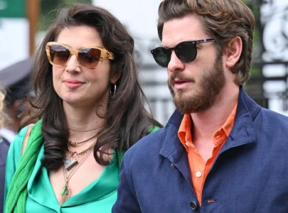 andrew garfield and dr kate tomas end their relationship after months of dating andrew garfield and dr kate tomas end their relationship after months of dating