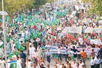 protests continue over raymond davis release