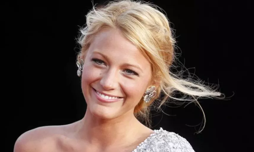 blake lively jokes about baseball skills after being mistaken for mlb player