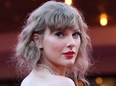 taylor swift recalls a tantrum once screaming but daddy i love him