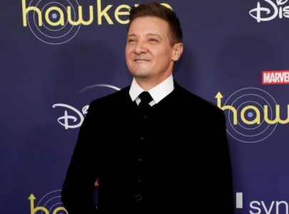 jeremy renner rejects mission impossible role puts family first