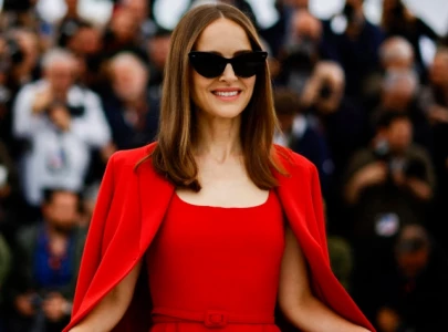 natalie portman shows gratitude to friends for support amid divorce from benjamin millepied