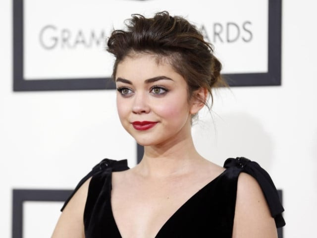 sarah hyland is open to modern family reboot sarah hyland is open to modern family reboot