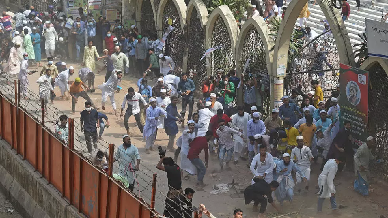 activist clash with police as they protest against the visit of indian prime minister narendra modi in dhaka photo afp