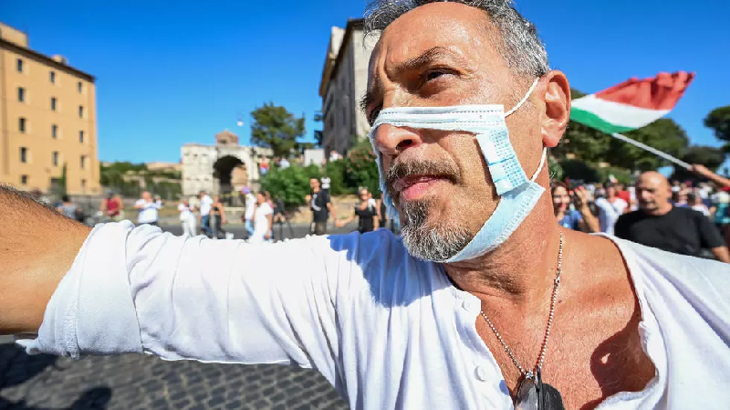 anti face mask protesters demonstrate in rome