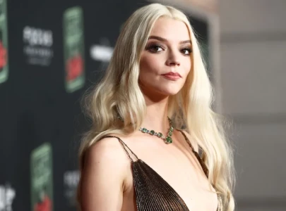 anya taylor joy sets sights on elsa in live action frozen