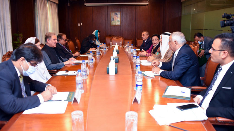 arab parliament delegation led by its president adel abdul rahman al asoomi meets foreign minister shah mehmood qureshi photo radio pakistan