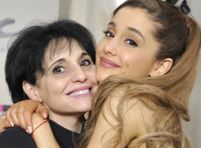 ariana grande s mother wishes star on her 31st birthday i love you my sweet sweet angel