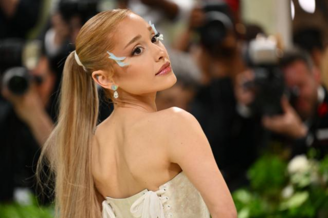 ariana grande called sick in her mind by mom of jeffrey dahmer victim ariana grande called sick in her mind by mom of jeffrey dahmer victim