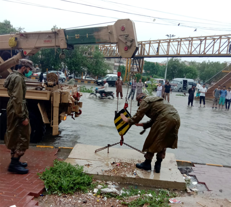 pakistan army s rescue teams are carrying out relief operations in the rain affected areas of karachi photo ispr