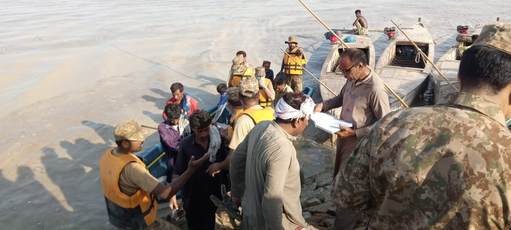 troops rescue stranded locals in dadu and jhal magsi districts as monsoons rains wreak havoc in sindh balochistan photo express