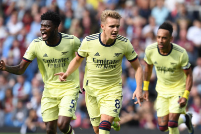 arteta hails odegaard s leadership in arsenal revival