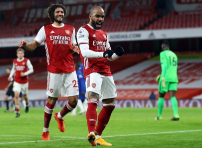 arsenal sweep aside chelsea to ease pressure on arteta