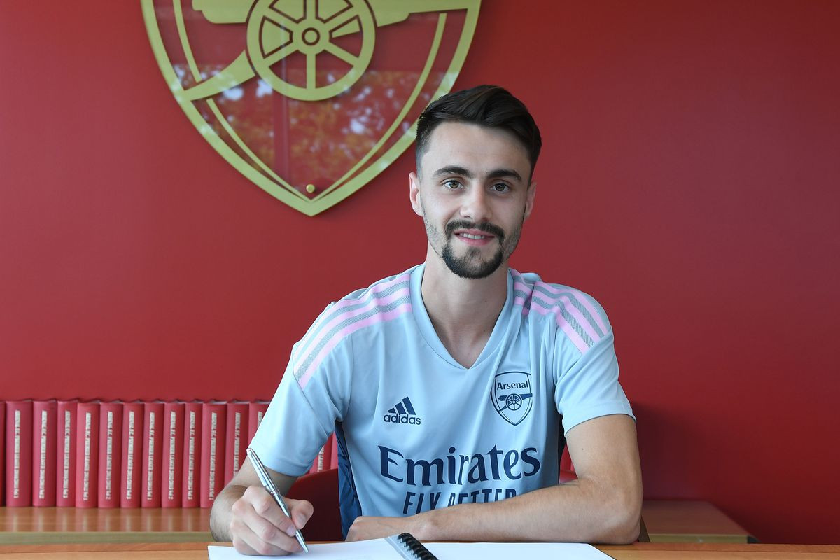 Photo of Arsenal sign Fabio Vieira from Porto