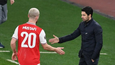 arteta reluctant to let mustafi leave arsenal in transfer window