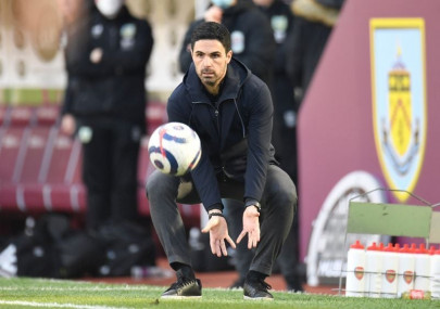 arsenal denied clear penalty in burnley draw says arteta arsenal denied clear penalty in burnley draw says arteta