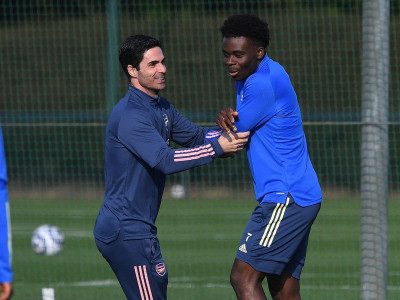 arsenal s arteta says saka strength enough to handle racist abuse