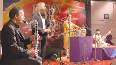 fusion in the evening norwegian pakistani artists mesmerise audience