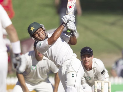 umar lauds pakistan s fightback