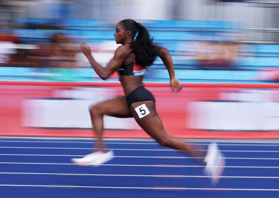 british sprint queen asher smith has historical perspective british sprint queen asher smith has historical perspective