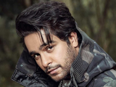 asim azhar hopes mainstream artists will invest in music industry