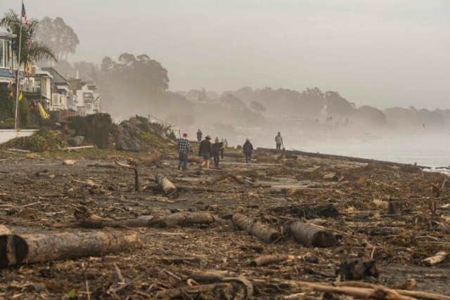 at least 7 killed as tornadoes strike southern us at least 7 killed as tornadoes strike southern us