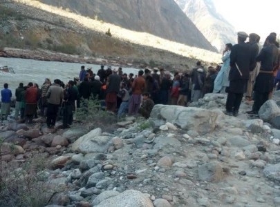 five soldiers dead five injured in army vehicle accident in iiojk