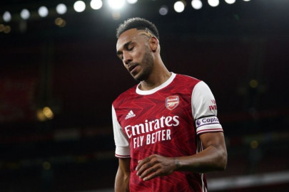 aubameyang says he considered arsenal exit aubameyang says he considered arsenal exit