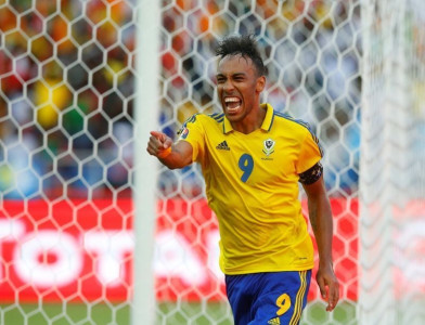 aubameyang and gabon team mates forced to sleep on airport floor aubameyang and gabon team mates forced to sleep on airport floor