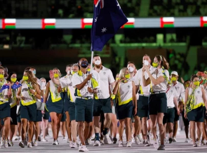 australia athletes isolating at olympics as us pole vaulter covid positive