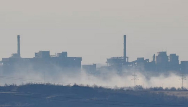 smoke rises near the avdiivka coke and chemical plant in the town of avdiivka as seen from yasynuvata yasinovataya in the donetsk region russian controlled ukraine february 15 2024 photo reuters smoke rises near the avdiivka coke and chemical plant in the town of avdiivka as seen from yasynuvata yasinovataya in the donetsk region russian controlled ukraine february 15 2024 photo reuters