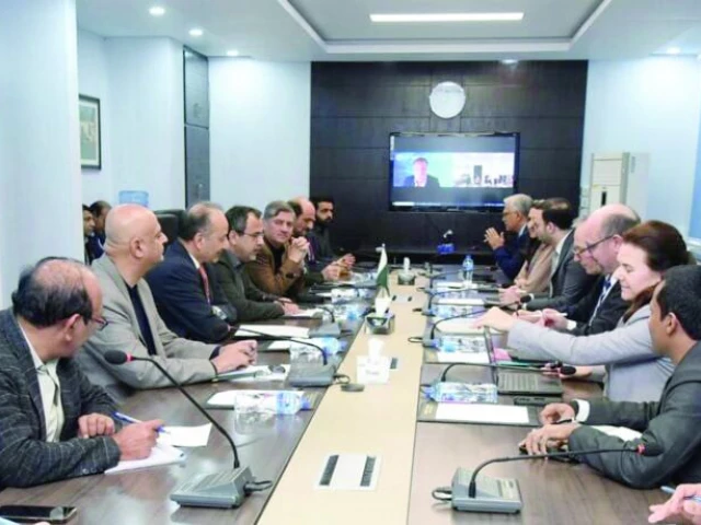 a world bank team led by vice president for south asian region martin raiser holds talks with government officials in islamabad photo app a world bank team led by vice president for south asian region martin raiser holds talks with government officials in islamabad photo app