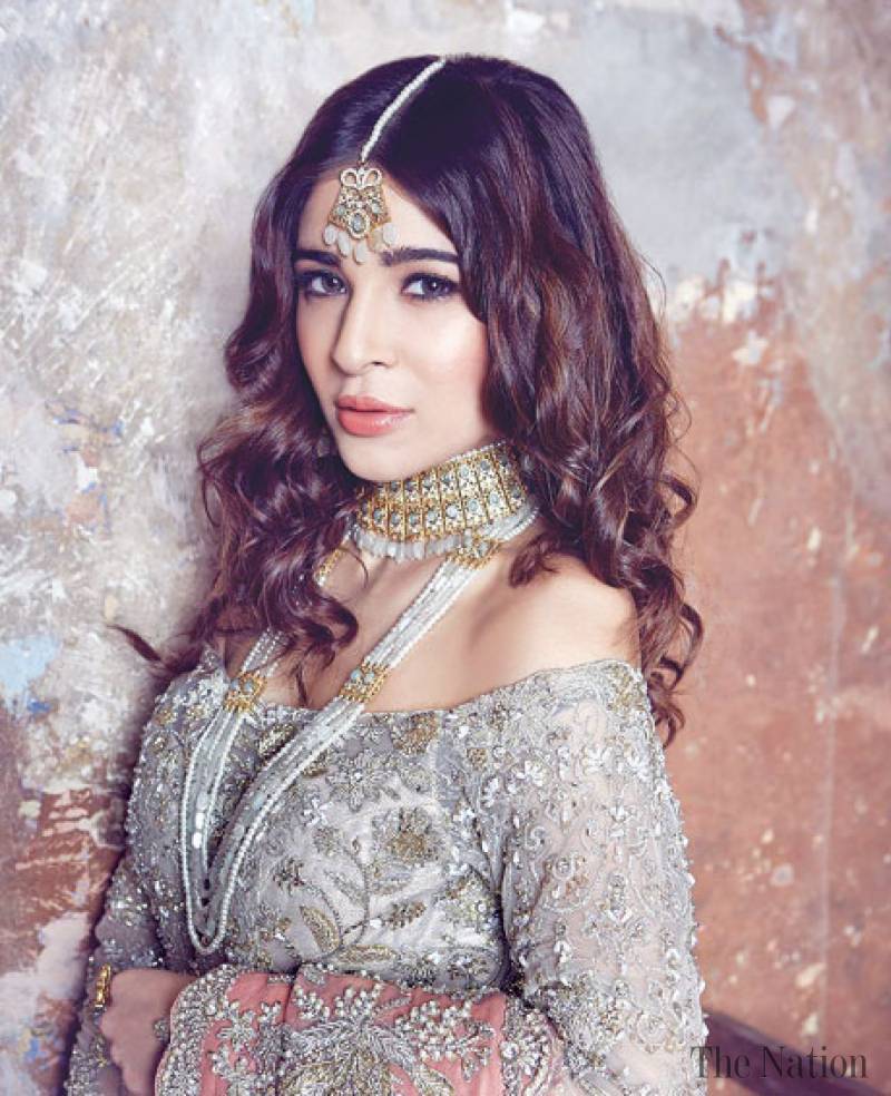 800px x 984px - MeToo: Ayesha Omer slams survivors undermining each other