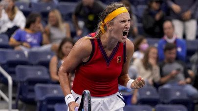 azarenka wants mandatory vaccines but players divided