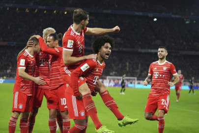 gnabry hits hat trick as bayern thrash bremen