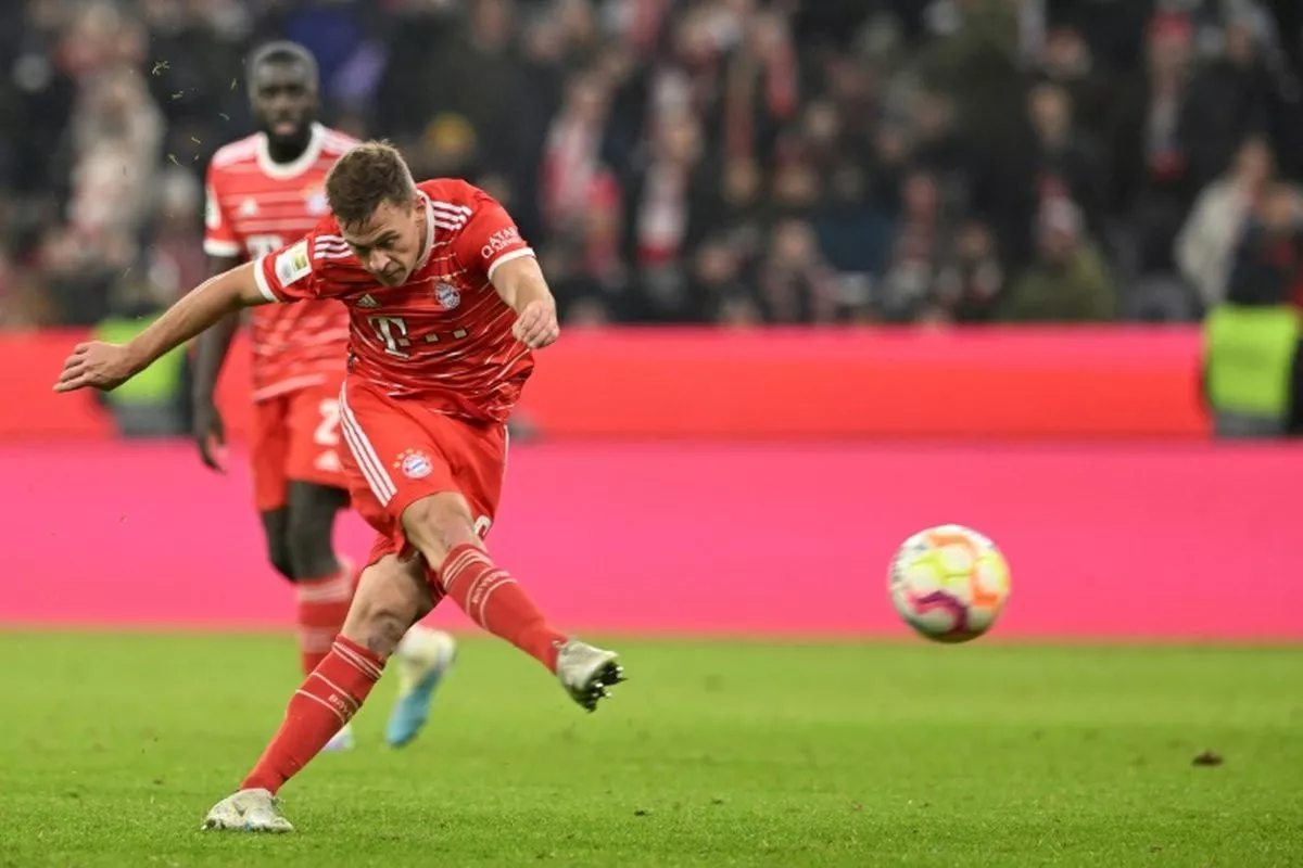 bayern urged to wake up as frankfurt looms bayern urged to wake up as frankfurt looms