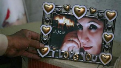 balochistan lawmakers pay tribute to benazir