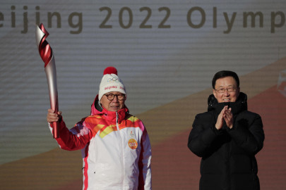 low key beijing olympic torch relay kicks off