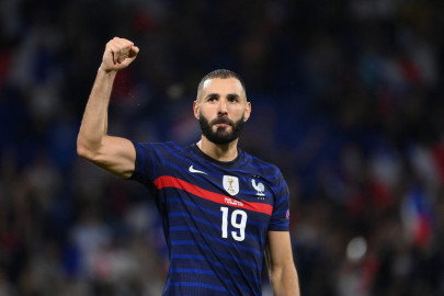 benzema ends tumultuous france career benzema ends tumultuous france career