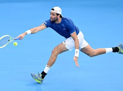 berrettini beats ruud at united cup