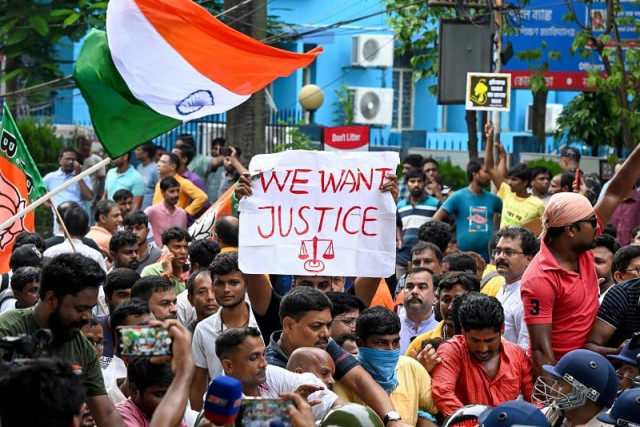 kolkata protests continue despite doctors ending strike in delhi kolkata protests continue despite doctors ending strike in delhi