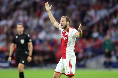 daley blind to quit ajax